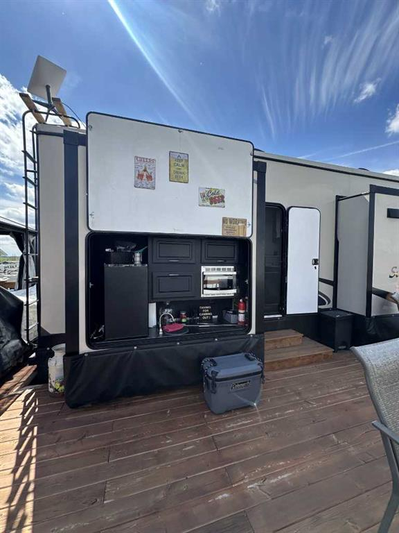 5053-25054 South Pine Lake Road, Rural Red Deer County, Alberta, T0M 1R0 (108912325)