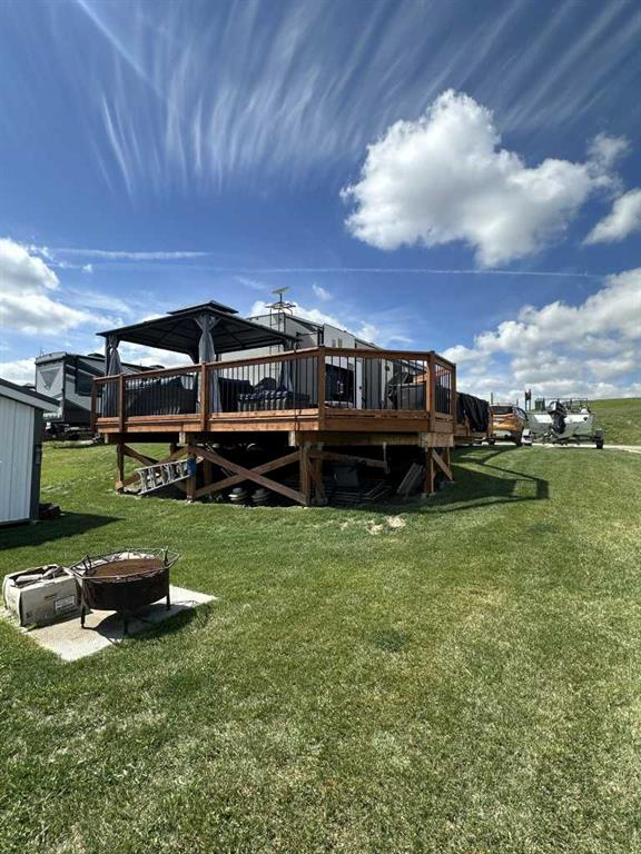5053-25054 South Pine Lake Road, Rural Red Deer County, Alberta, T0M 1R0 (108912325)