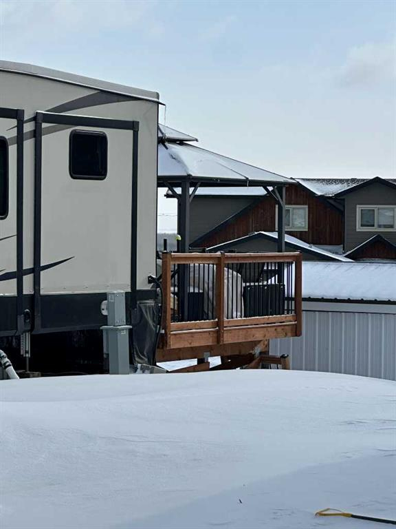 5053-25054 South Pine Lake Road, Rural Red Deer County, Alberta, T0M 1R0 (108912325)