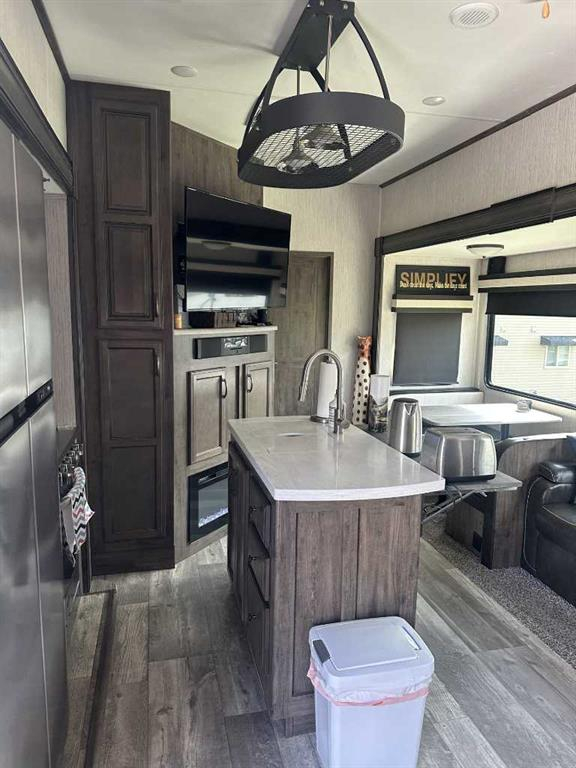 5053-25054 South Pine Lake Road, Rural Red Deer County, Alberta, T0M 1R0 (108912325)