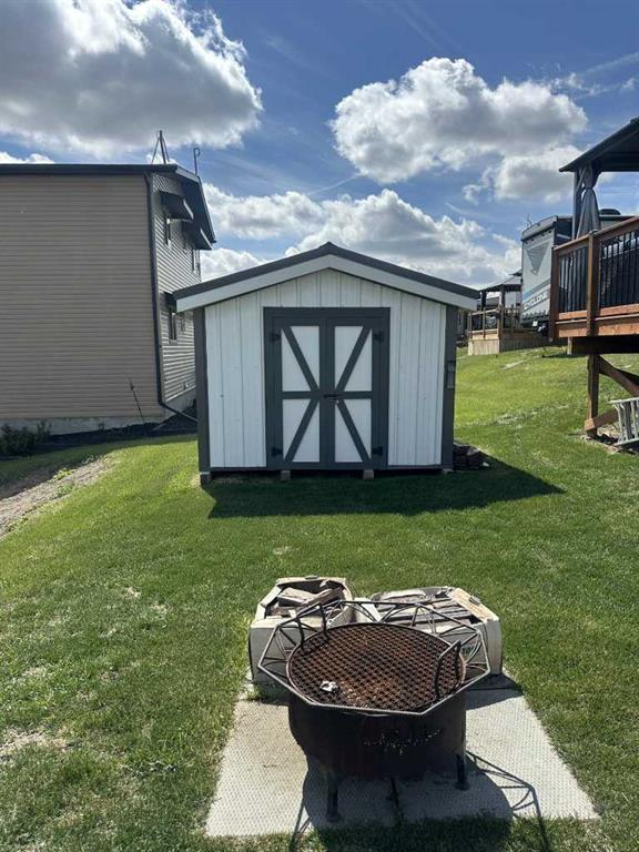 5053-25054 South Pine Lake Road, Rural Red Deer County, Alberta, T0M 1R0 (108912325)
