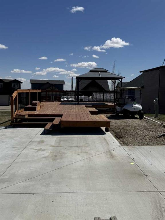 5053-25054 South Pine Lake Road, Rural Red Deer County, Alberta, T0M 1R0 (108912325)