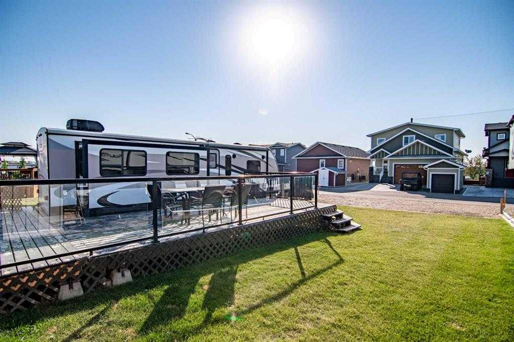 6094-25054 South Pine Lake Road, Rural Red Deer County, Alberta, T0M 1R0 (108947803)