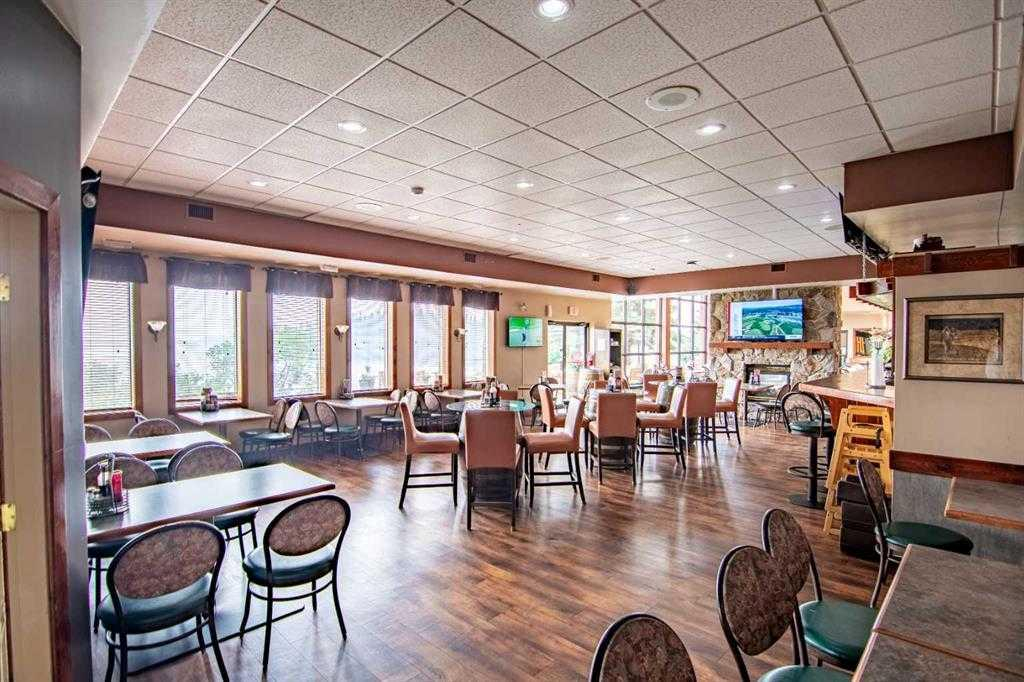 6094-25054 South Pine Lake Road, Rural Red Deer County, Alberta, T0M 1R0 (108947803)