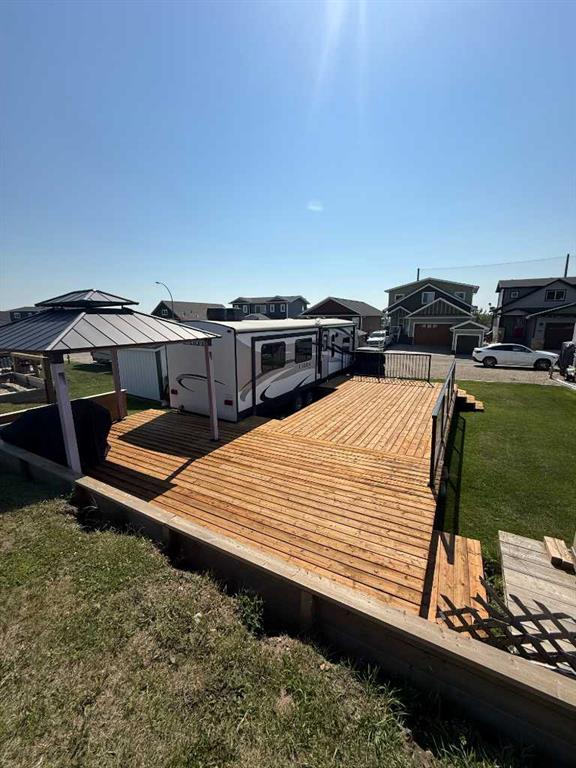 6094-25054 South Pine Lake Road, Rural Red Deer County, Alberta, T0M 1R0 (108947803)