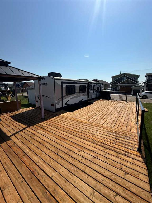 6094-25054 South Pine Lake Road, Rural Red Deer County, Alberta, T0M 1R0 (108947803)