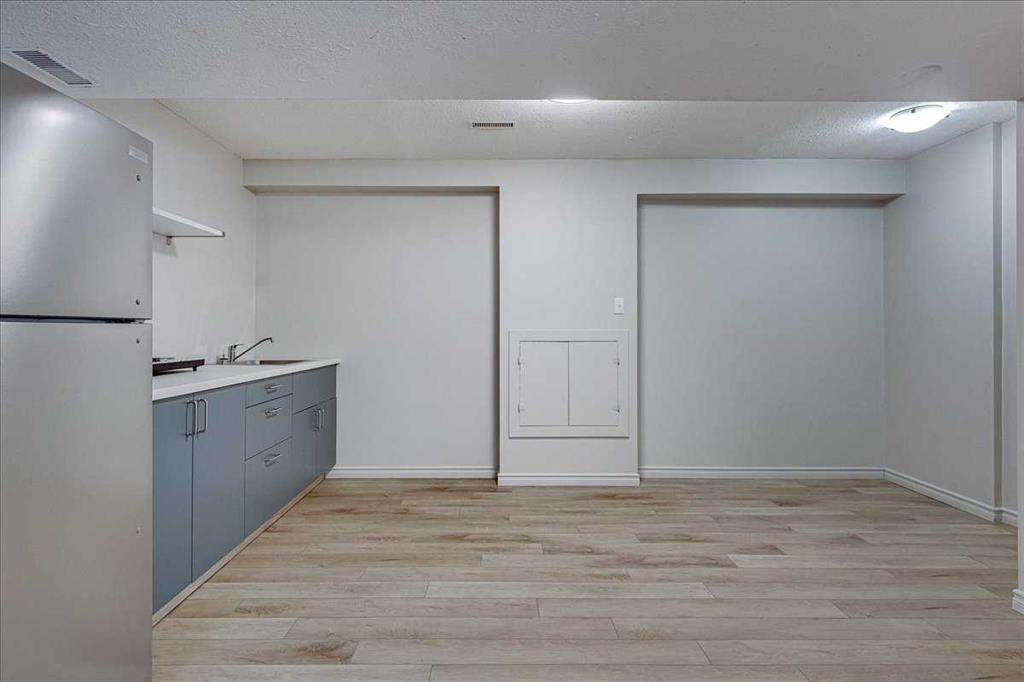 5219 & 5221 41 Street, Innisfail, Alberta, T4G1G3 (109009186)