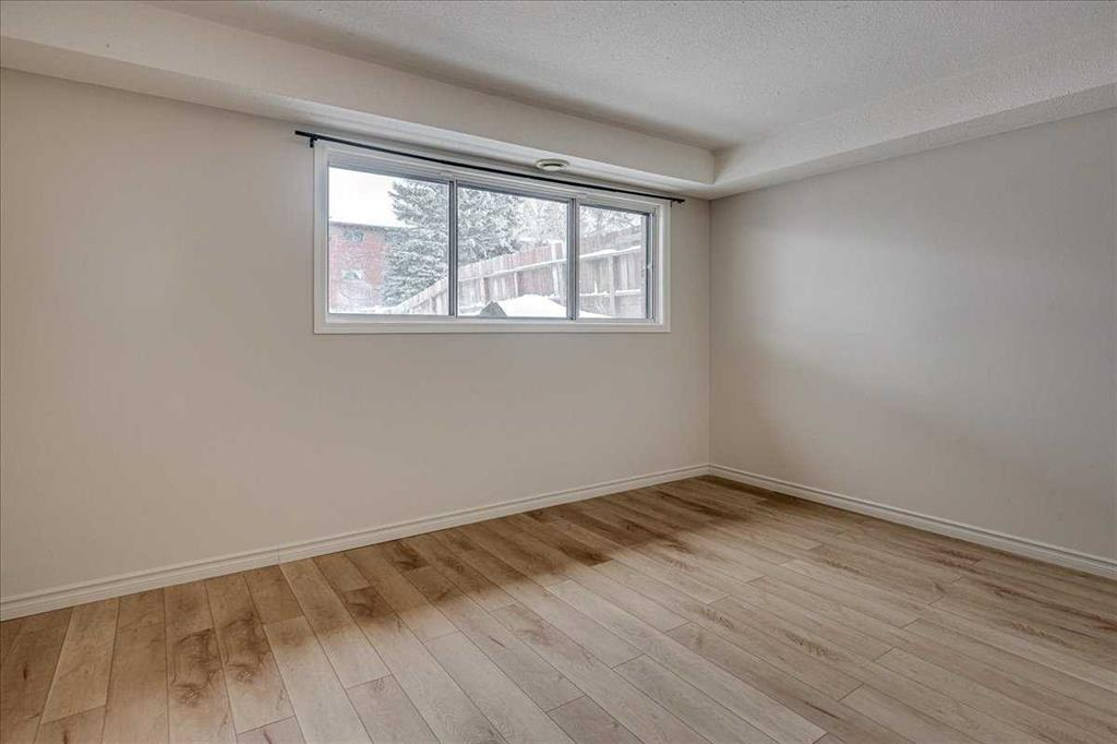 5219 & 5221 41 Street, Innisfail, Alberta, T4G1G3 (109009186)