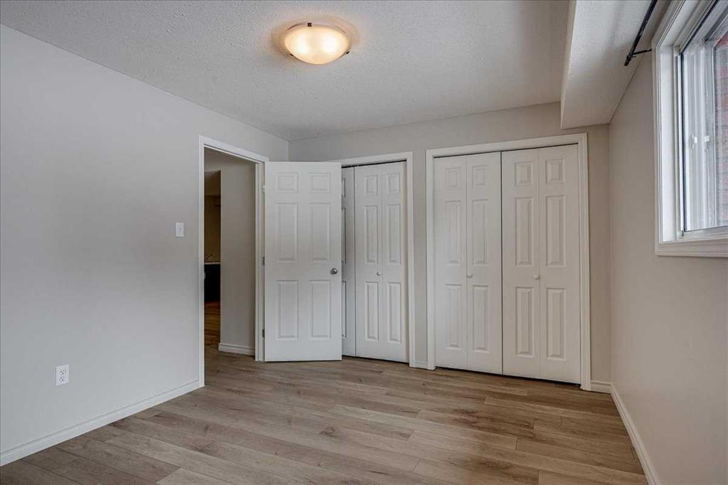 5219 & 5221 41 Street, Innisfail, Alberta, T4G1G3 (109009186)