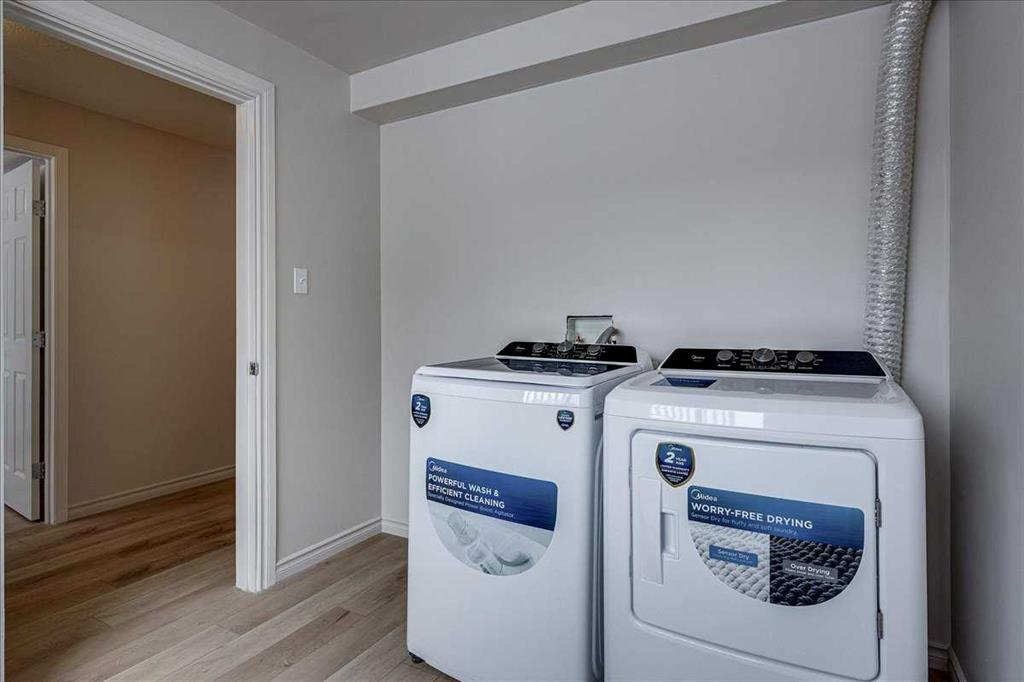 5219 & 5221 41 Street, Innisfail, Alberta, T4G1G3 (109009186)