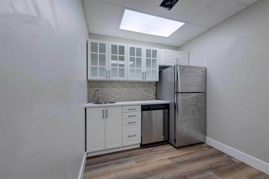 203-5116 52 Street, Red Deer, Alberta, T4N 6Y4 (109018728)