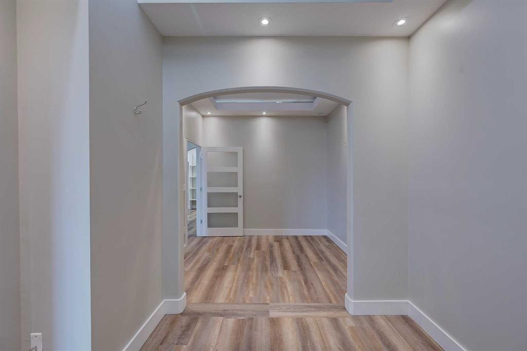 203-5116 52 Street, Red Deer, Alberta, T4N 6Y4 (109018728)