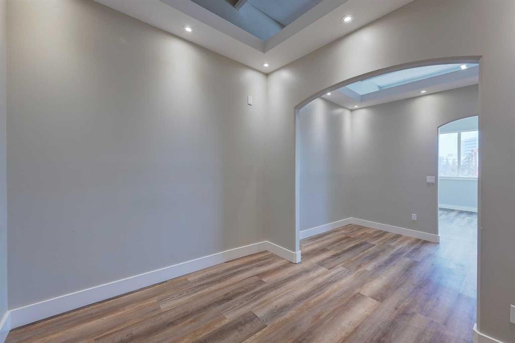 203-5116 52 Street, Red Deer, Alberta, T4N 6Y4 (109018728)