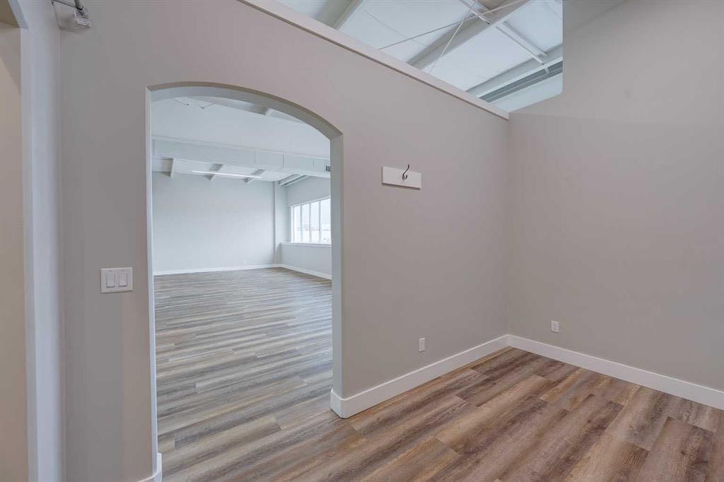 203-5116 52 Street, Red Deer, Alberta, T4N 6Y4 (109018728)