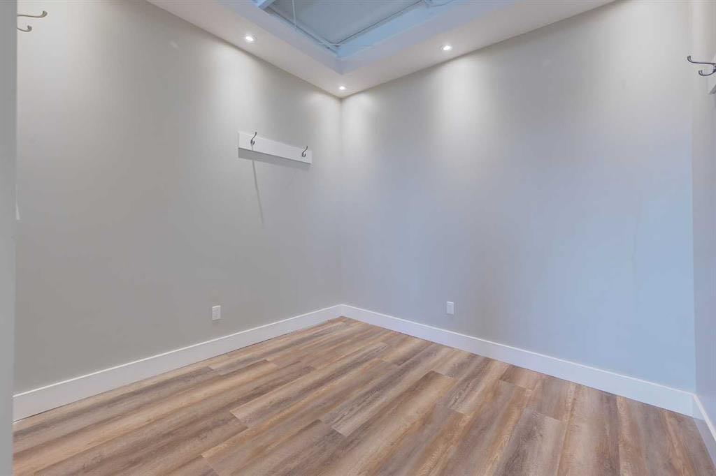 203-5116 52 Street, Red Deer, Alberta, T4N 6Y4 (109018728)