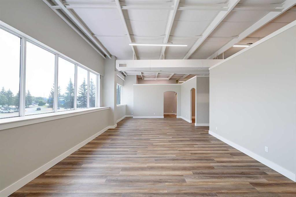 203-5116 52 Street, Red Deer, Alberta, T4N 6Y4 (109018728)