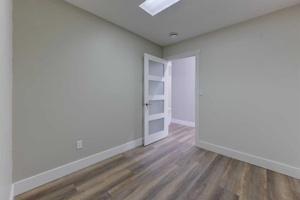 203-5116 52 Street, Red Deer, Alberta, T4N 6Y4 (109018728)