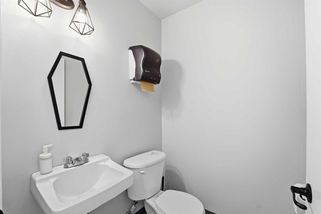 8-4622 61 Street, Red Deer, Alberta, T4N 1C2 (109138541)