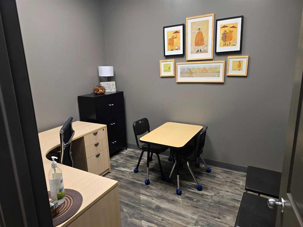 1-5108 52 Street, Red Deer, Alberta, T4N 6Y4 (109183900)