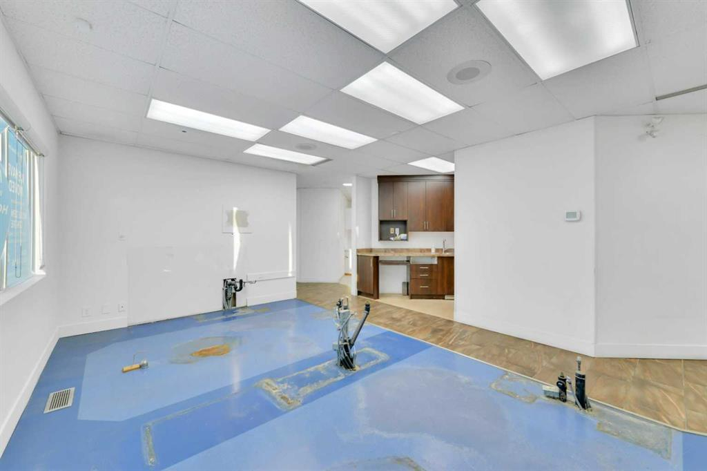 1-5116 52 Street, Red Deer, Alberta, T4N 6Y4 (109184518)