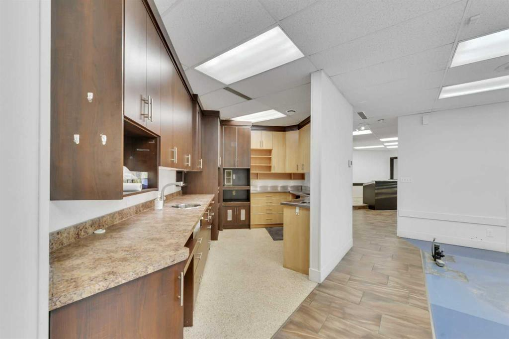 1-5116 52 Street, Red Deer, Alberta, T4N 6Y4 (109184518)