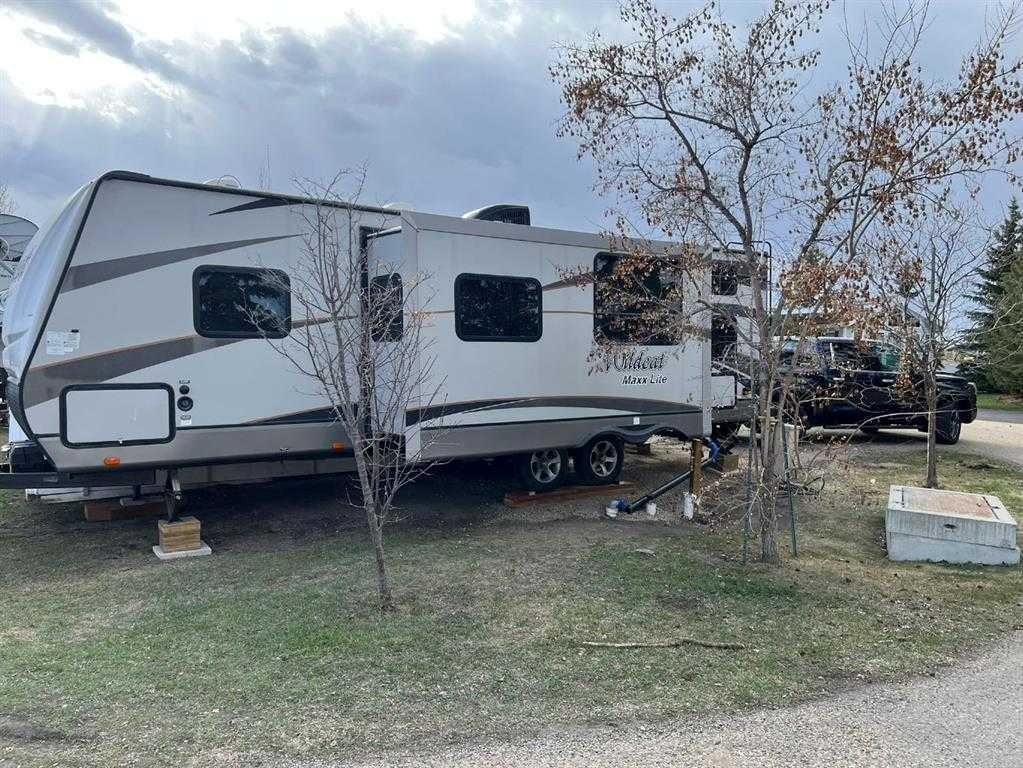 2040-25054 South Pine Lake Road, Rural Red Deer County, Alberta, T0M1S0 (109291763)