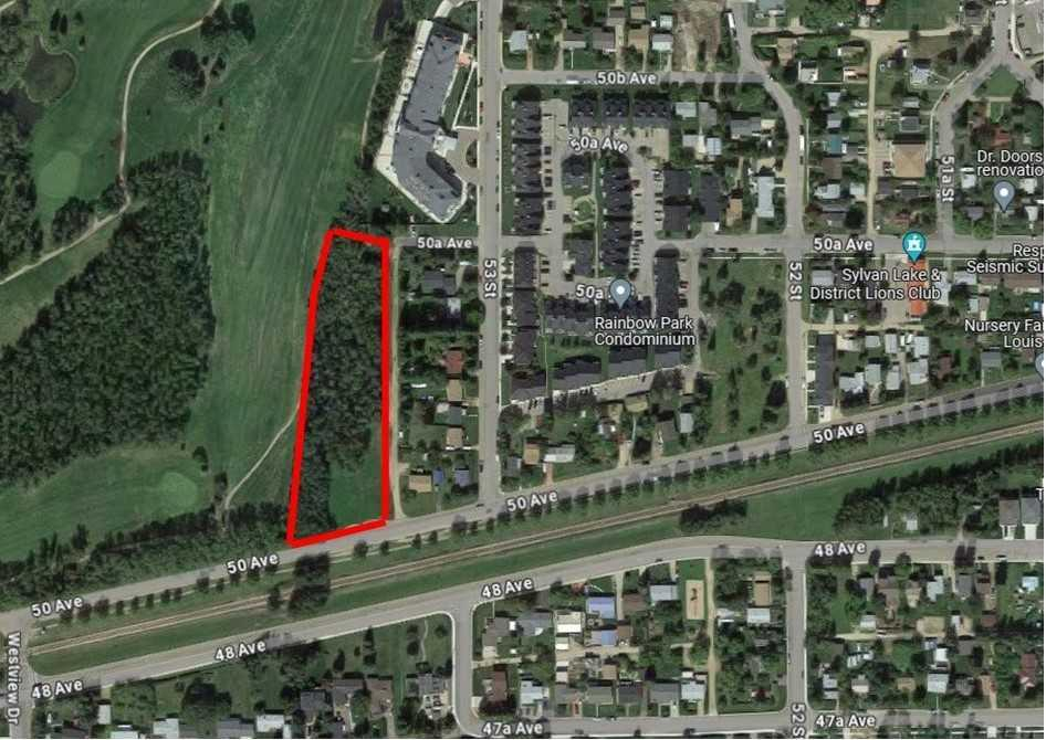 5310 50 Avenue, Sylvan Lake, Alberta, T4S1E7 (109300018)