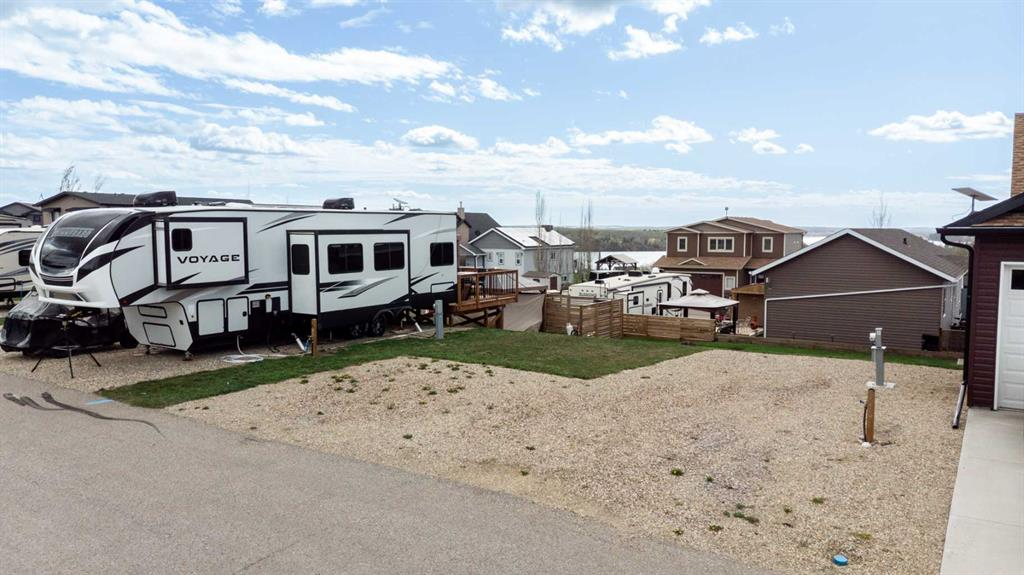 5059-25054 South Pine Lake Road, Rural Red Deer County, Alberta, T0M 1S0 (109315420)