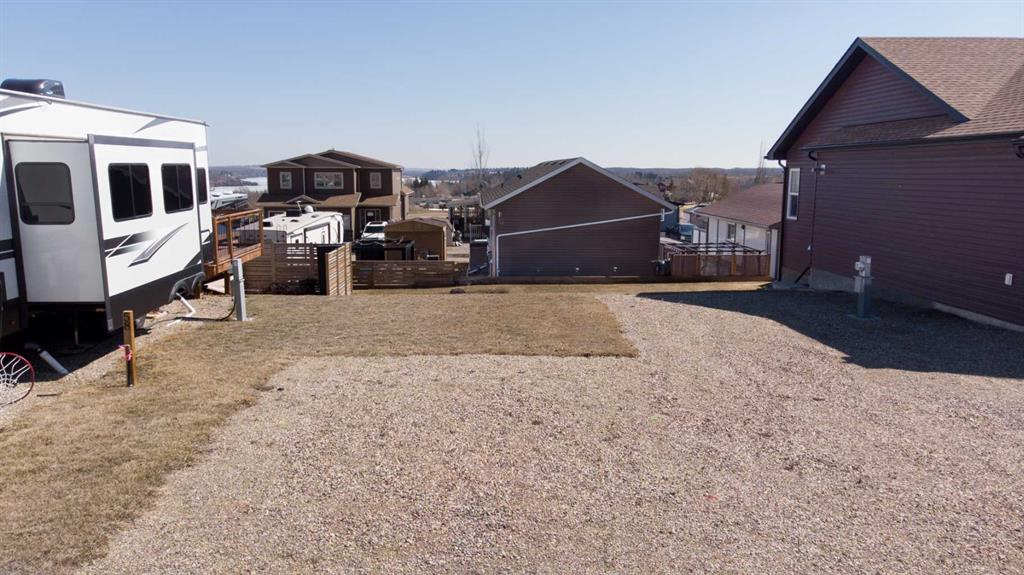 5059-25054 South Pine Lake Road, Rural Red Deer County, Alberta, T0M 1S0 (109315420)