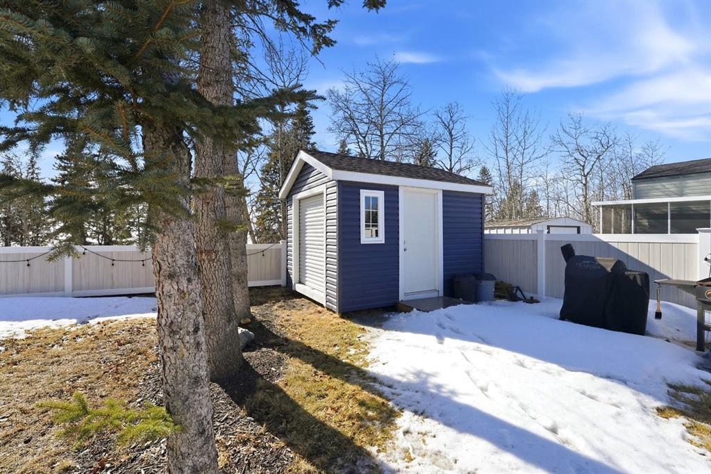 113-41310 Range Road 282 Range, Rural Lacombe County, Alberta, T4L2N3 (109454204)