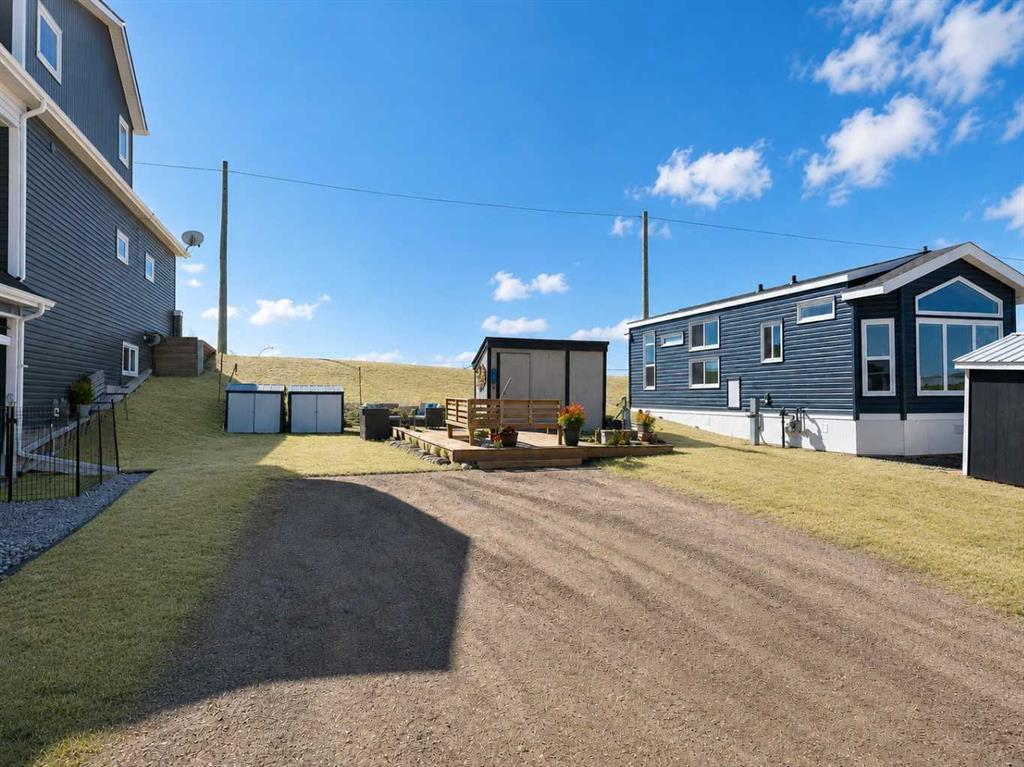 6119-25054 South Pine Lake Road, Rural Red Deer County, Alberta, T0M 1R0 (109743888)