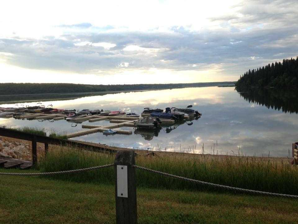 6119-25054 South Pine Lake Road, Rural Red Deer County, Alberta, T0M 1R0 (109743888)