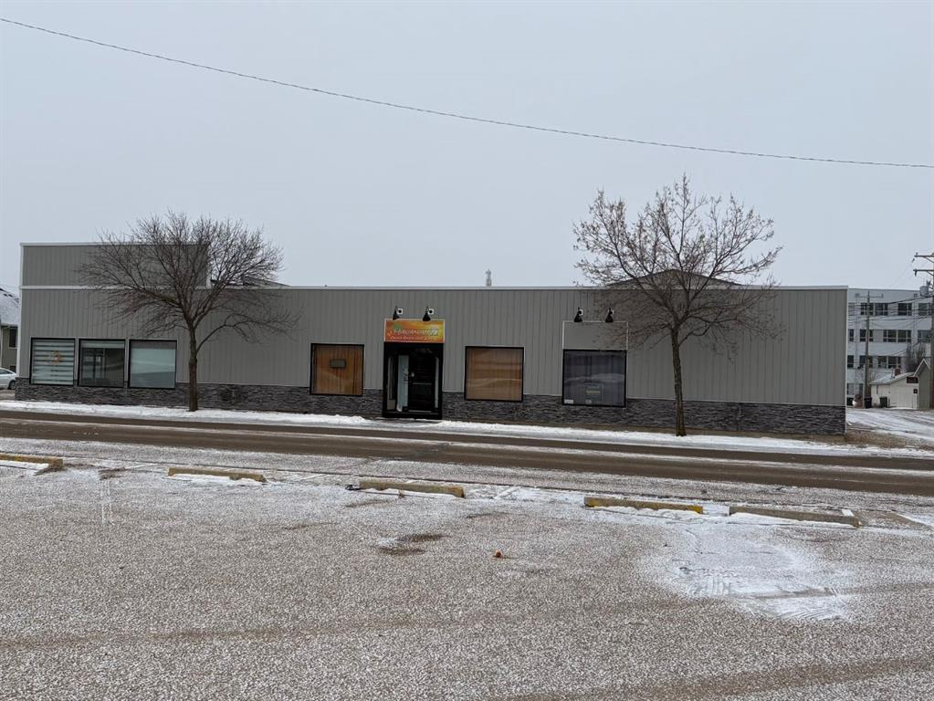 5203 51 Avenue, Camrose, Alberta, T4V 3Y4 (109752300)