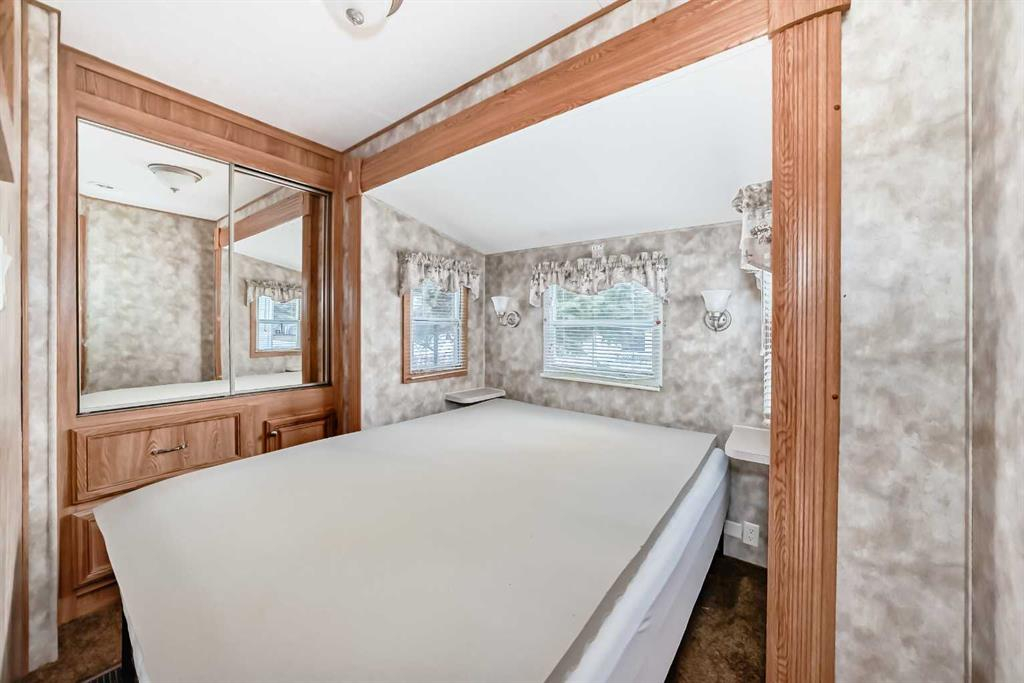 45 Points West Resort, Sylvan Lake, Alberta, T4S 1T3 (109935402)