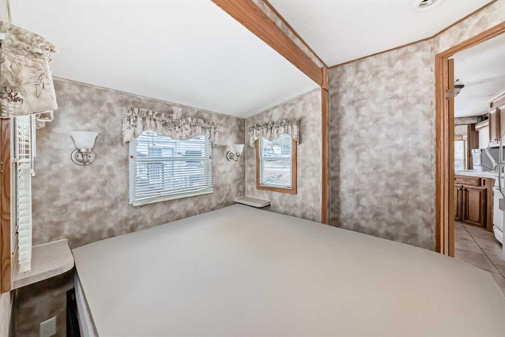 45 Points West Resort, Sylvan Lake, Alberta, T4S 1T3 (109935402)