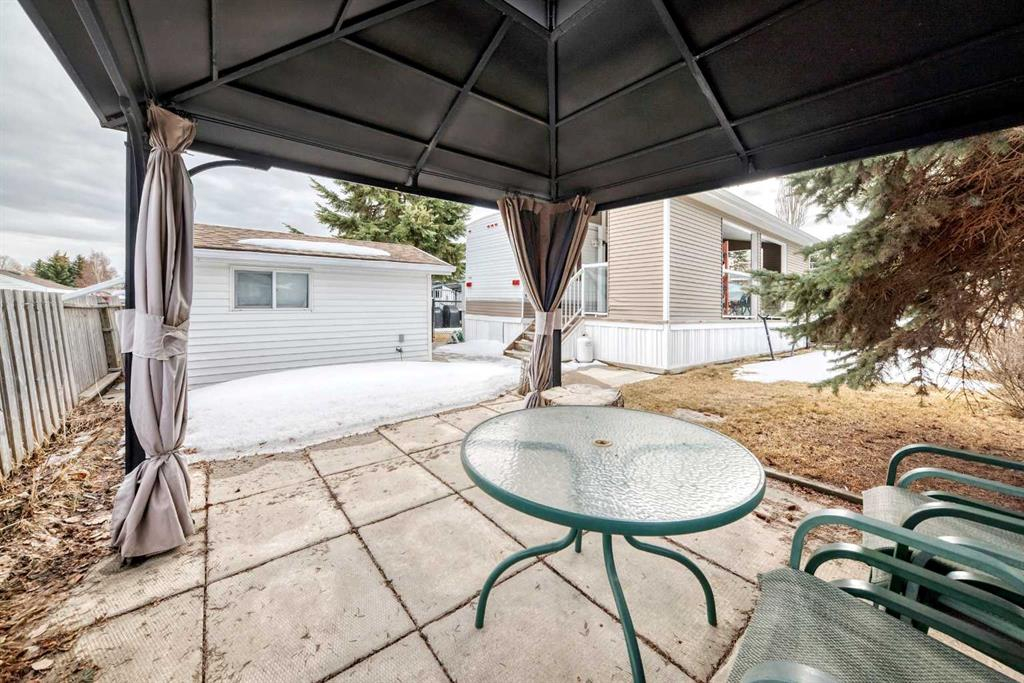 45 Points West Resort, Sylvan Lake, Alberta, T4S 1T3 (109935402)
