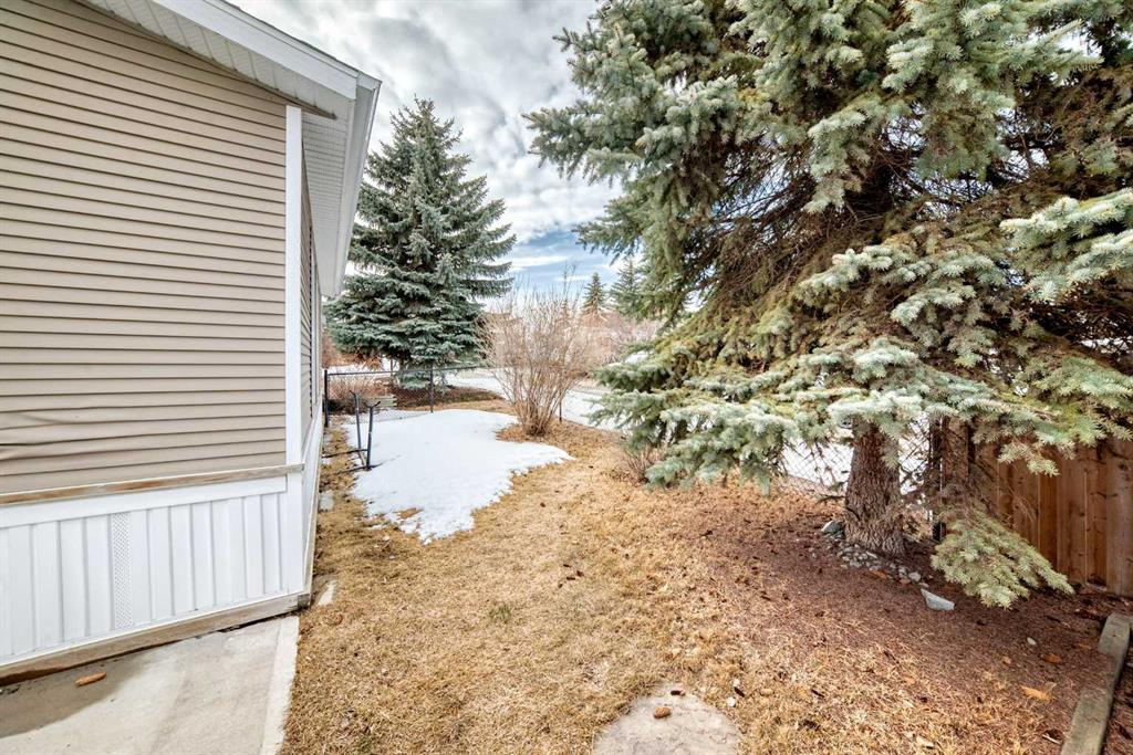 45 Points West Resort, Sylvan Lake, Alberta, T4S 1T3 (109935402)