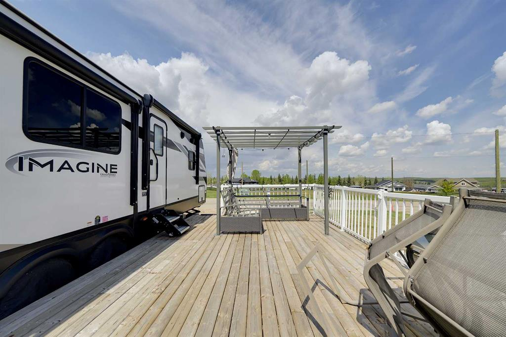 6116-25054 South Pine Lake Road, Rural Red Deer County, Alberta, T0M 1R0 (109951062)