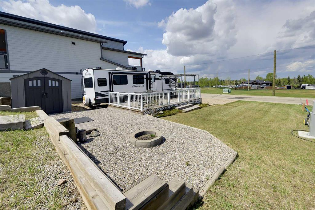 6116-25054 South Pine Lake Road, Rural Red Deer County, Alberta, T0M 1R0 (109951062)