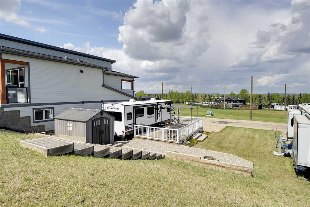 6116-25054 South Pine Lake Road, Rural Red Deer County, Alberta, T0M 1R0 (109951062)