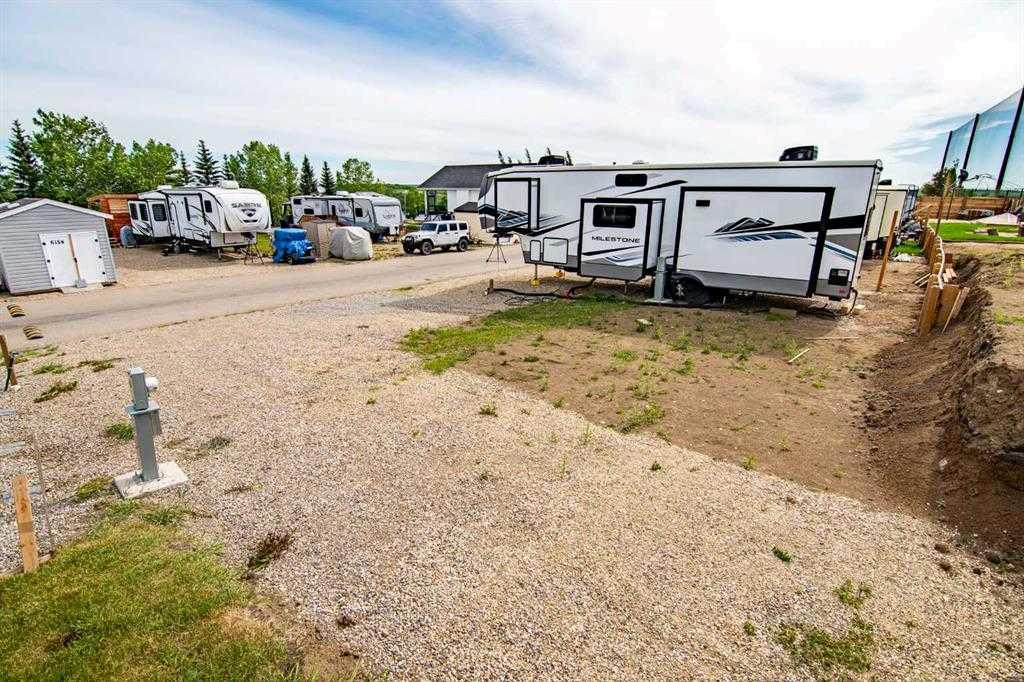 6141-25054 South Pine Lake Road, Rural Red Deer County, Alberta, T0M 1R0 (110055409)