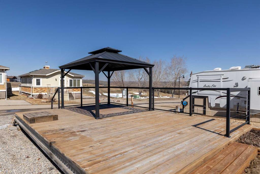 4070-25054 South Pine Lake Road, Rural Red Deer County, Alberta, T0M 1S0 (110287785)