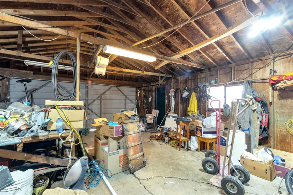 38311 Range Road 244, Rural Lacombe County, Alberta, T0C 0Y0 (110345174)