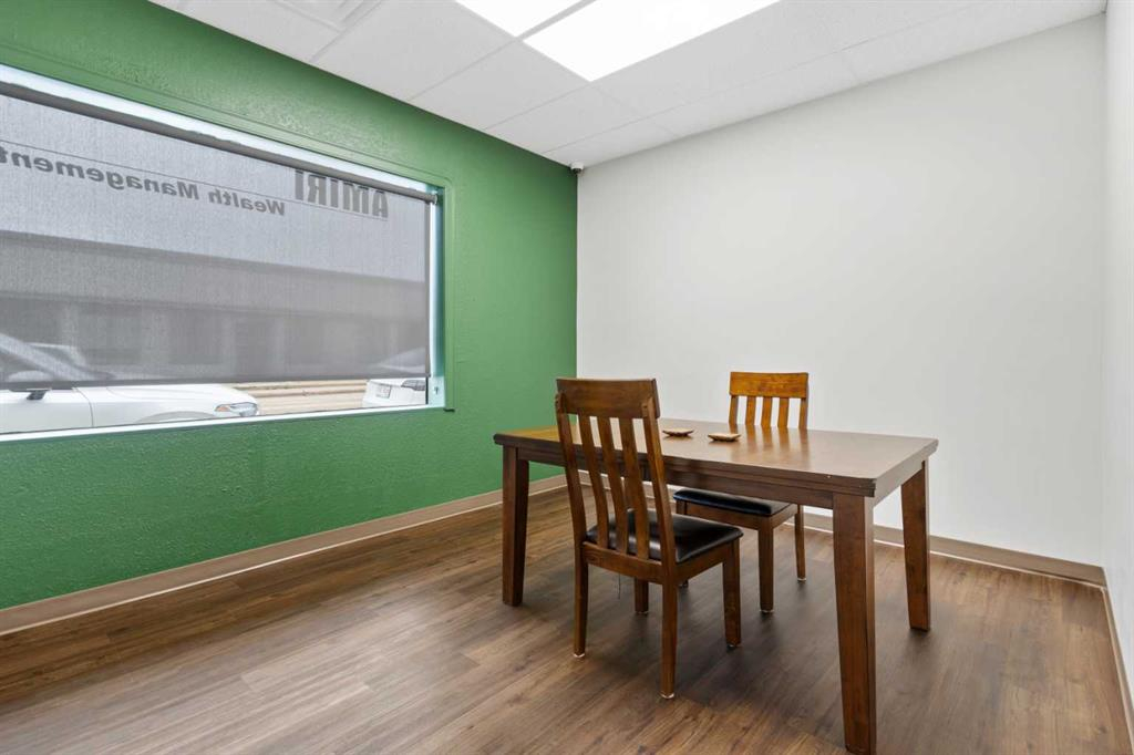 Office B-4941 49 Street, Camrose, Alberta, T4V 1N3 (110483720)