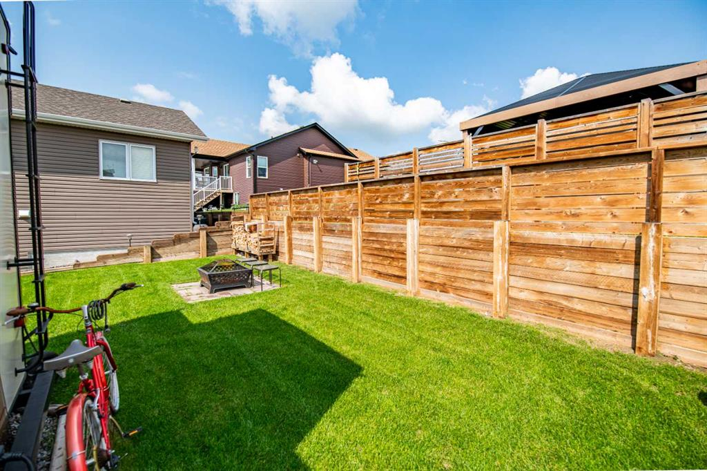 5045-25054 South Pine Lake Road, Rural Red Deer County, Alberta, T0M 1J0 (110695870)