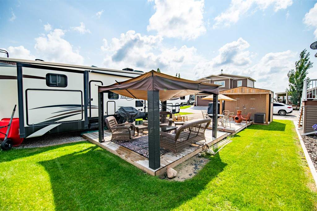 5045-25054 South Pine Lake Road, Rural Red Deer County, Alberta, T0M 1J0 (110695870)