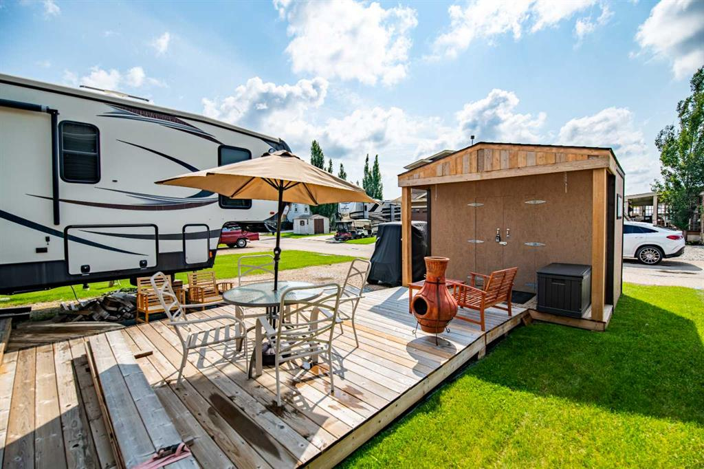 5045-25054 South Pine Lake Road, Rural Red Deer County, Alberta, T0M 1J0 (110695870)