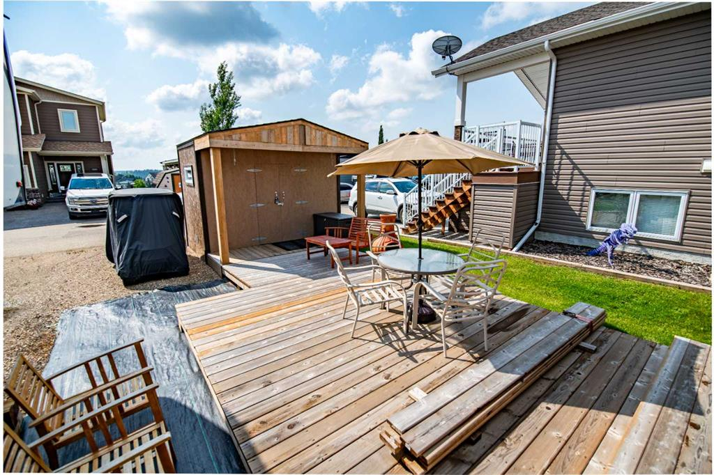 5045-25054 South Pine Lake Road, Rural Red Deer County, Alberta, T0M 1J0 (110695870)