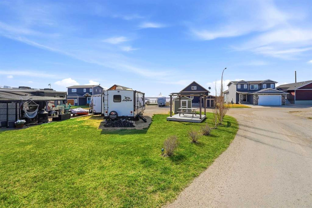6074-25054 South Pine Lake Road, Rural Red Deer County, Alberta, T0M 1R0 (110714260)