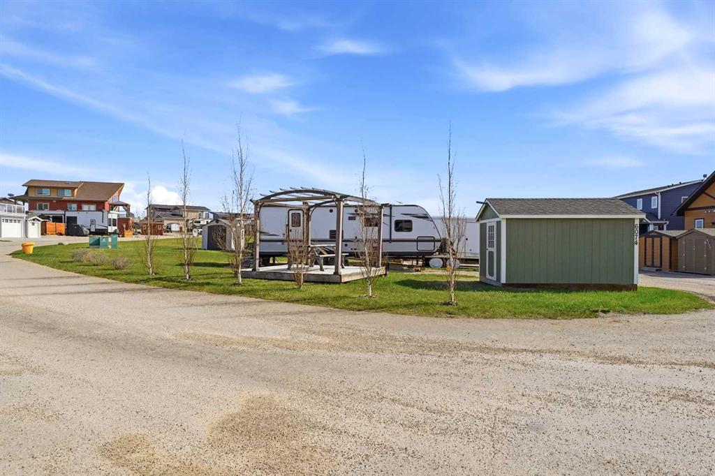 6074-25054 South Pine Lake Road, Rural Red Deer County, Alberta, T0M 1R0 (110714260)